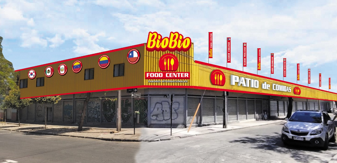 Fachada comercial gigante con letrero luminoso y pendones publicitarios - BioBio Food Center